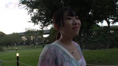 ナンパした素人女子を口説いて即ハメ清楚な雰囲気に反して性欲強め - txxx.com - Japan