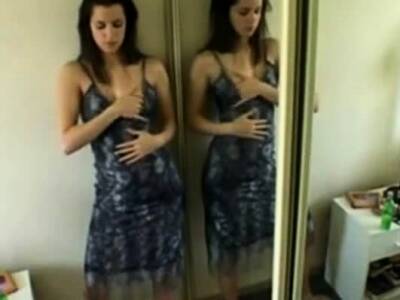 Vanessa masturbates standing in front of mirror homevideo - nvdvid.com
