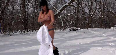 Nikki Sims - Snow Punishment - theyarehuge.com