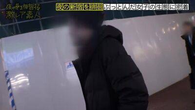 0000358_巨乳スレンダーの日本人女性がガン突きされる素人ナンパセックス - hclips.com - Japan