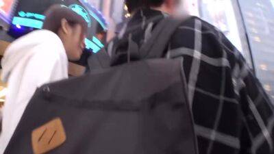 0001253_スレンダーの日本人女性がガン突きされる素人ナンパ淫らな行為 - hclips.com - Japan