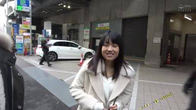 0001071_19歳の日本人女性がグラインド騎乗位するセックス - upornia.com - Japan