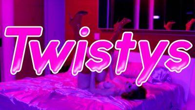 Molly Stewart - Arietta Adams & Molly Stewart get kinky in a wild twistys video - sexu.com