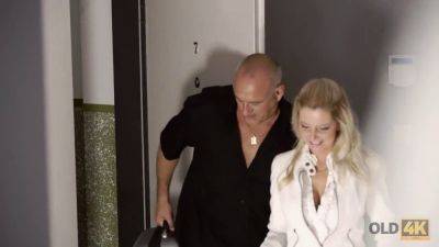Kinky blonde MILF gets a facial after giving an old husband a blowjob - sexu.com - Czech Republic