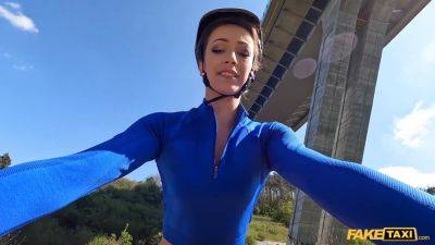 Jade Amor rides a big cock to pay for her cycling fix - sexu.com