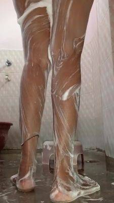 Hot Indian Wife Taking Bath - upornia.com - India