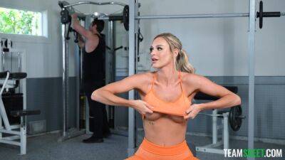 Emma Hix - Sporty wife feels attracted to her personal trainer and keen to fuck a little - xbabe.com